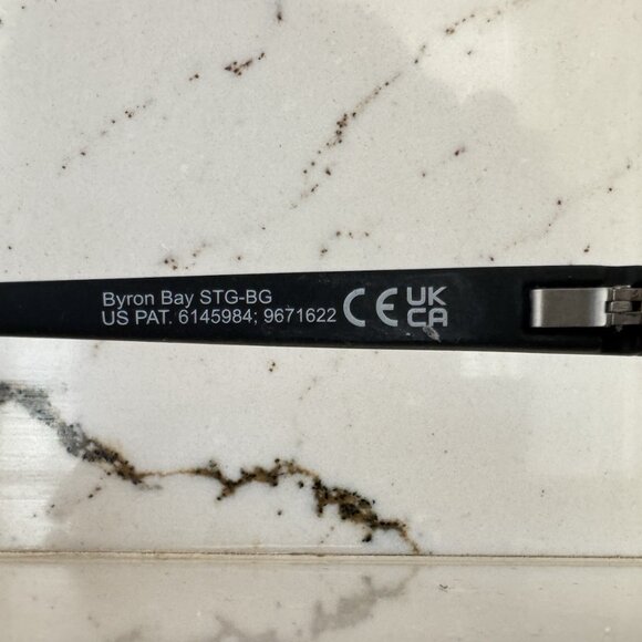 Maui Jim BYRON BAY Polarized Sunglasses 746-02MR Matte Black Rubber Neutral Grey - Picture 8 of 8